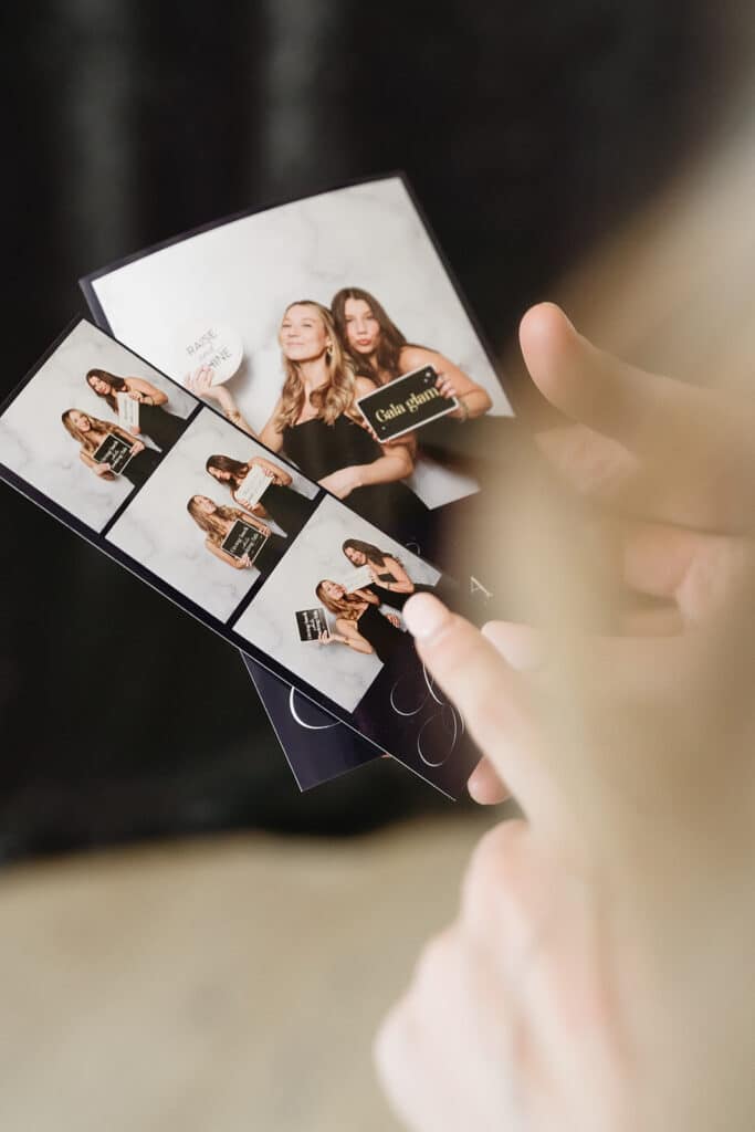 69 Auction Keyword Booth Stock