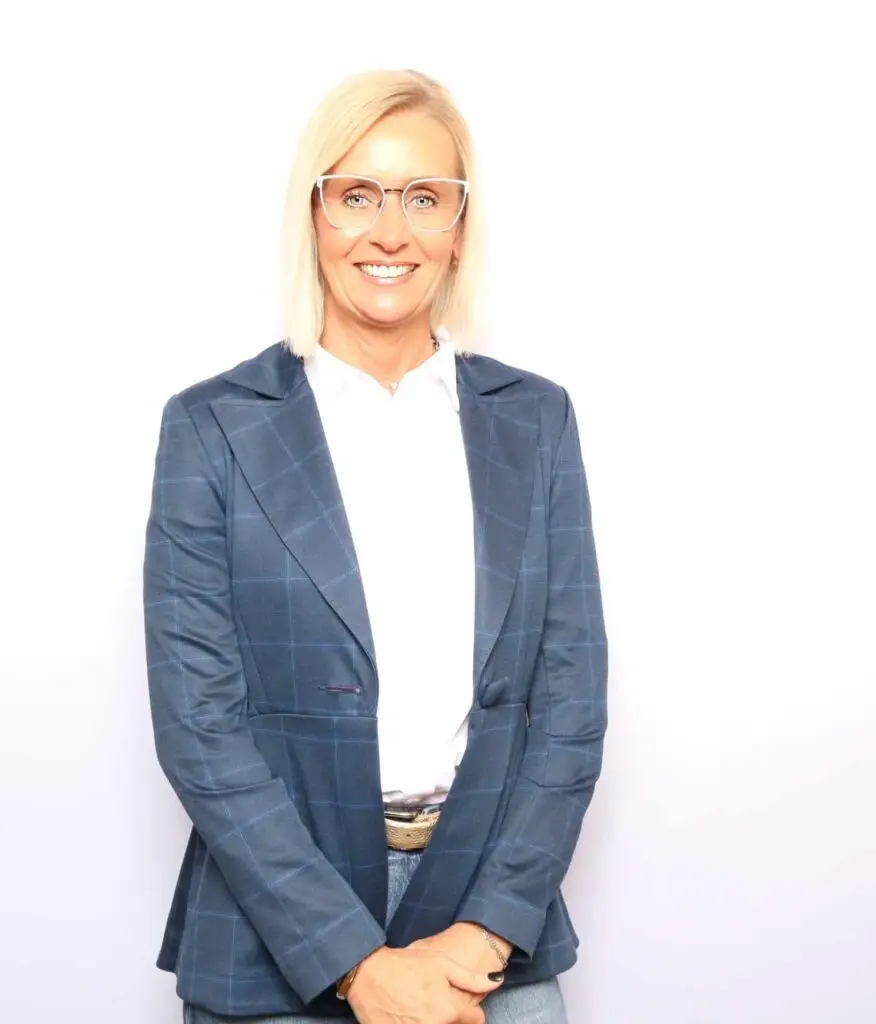 Kansas City employees with consistent professional headshots displayed across company platforms.