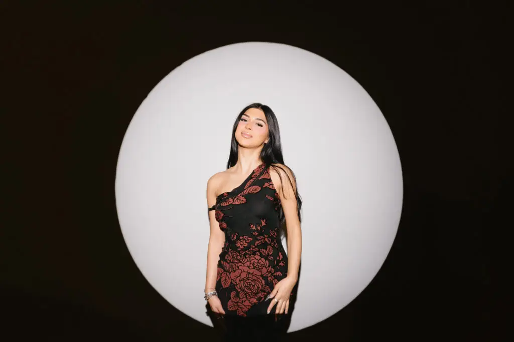 spotlight photo booth color portrait floral dress